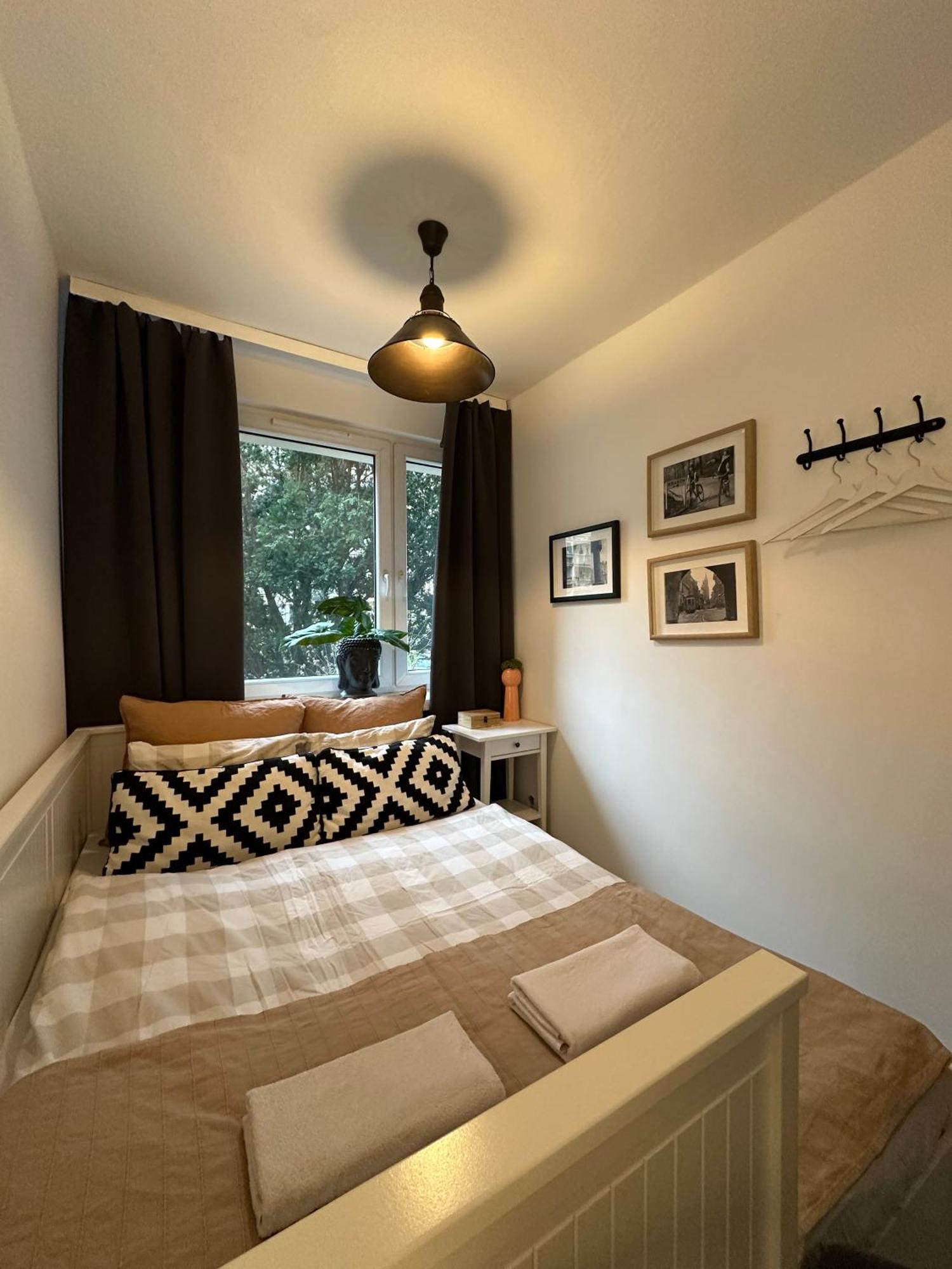 Z Parkingiem 20 Minut Piechota Od Rynku Glownego I Dworca Glownego Habitación en casa particular *